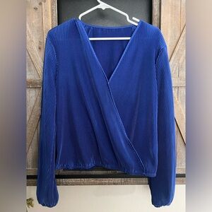 Elegant Blue Pleated Women's Top